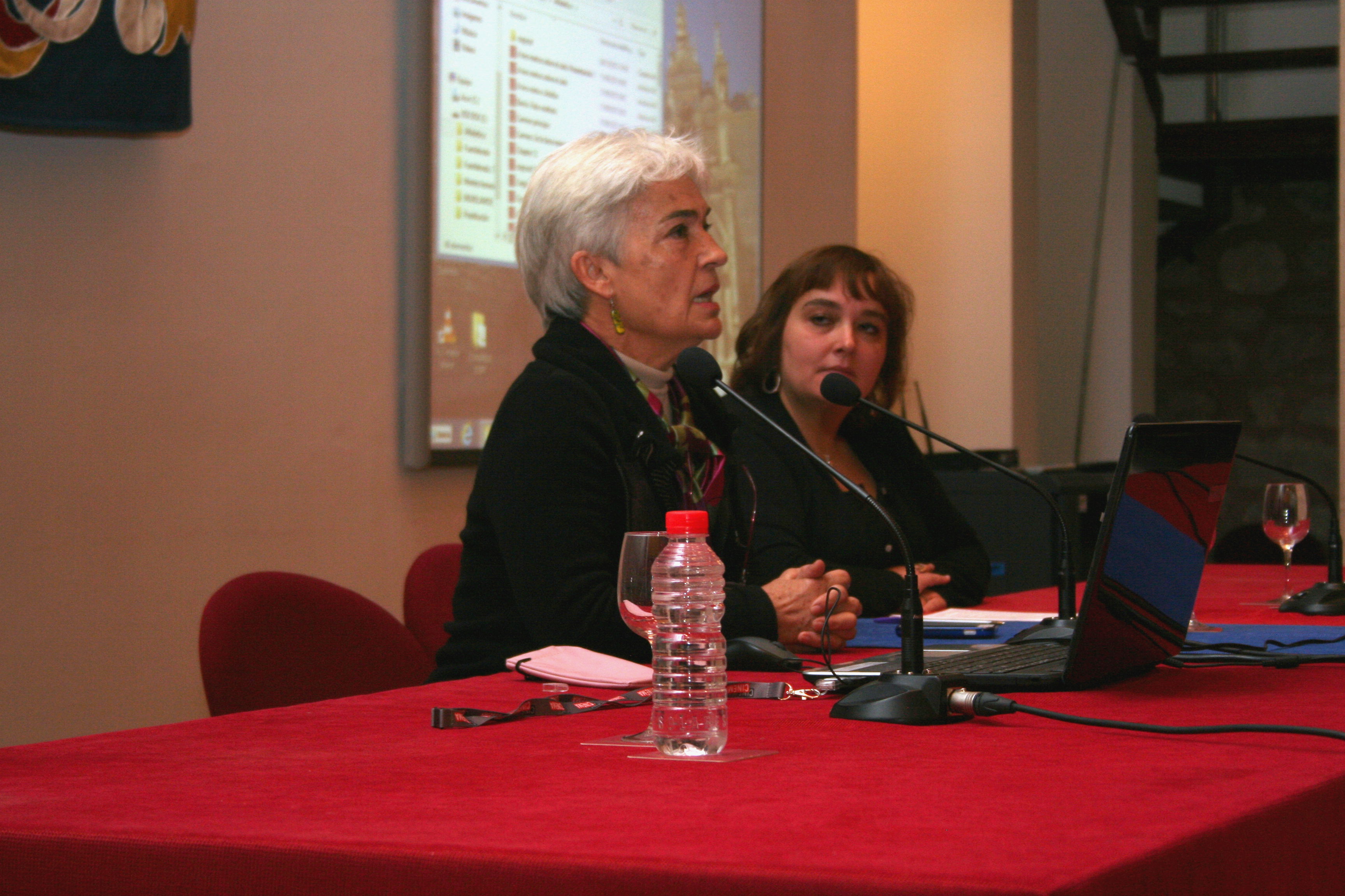 Pilar Aguilar durante su conferencia