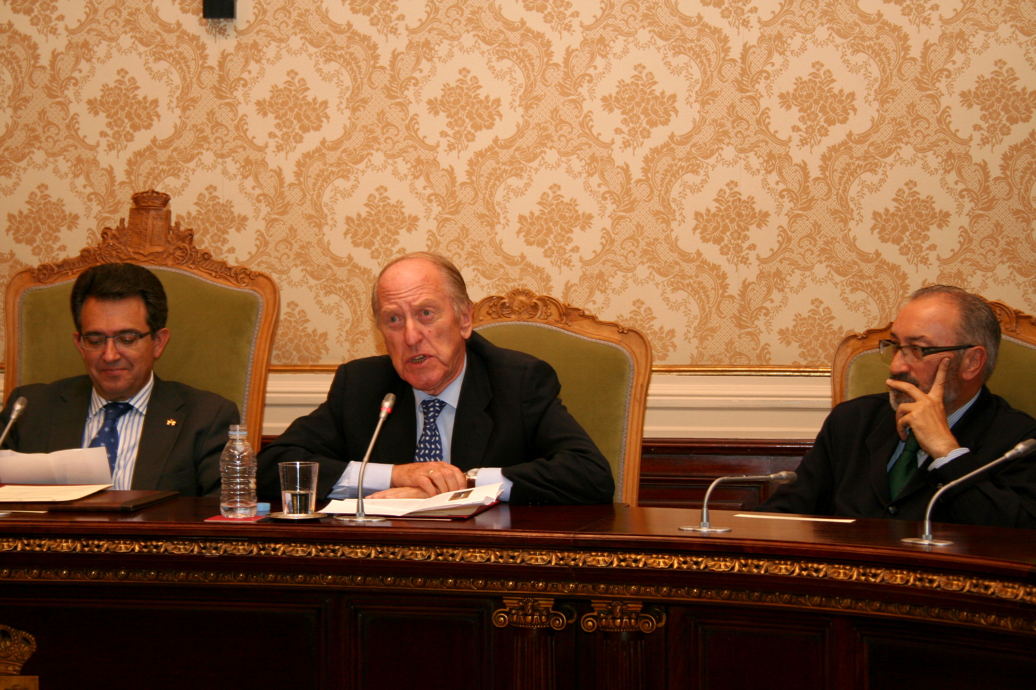 Tomás Ramón Fernández