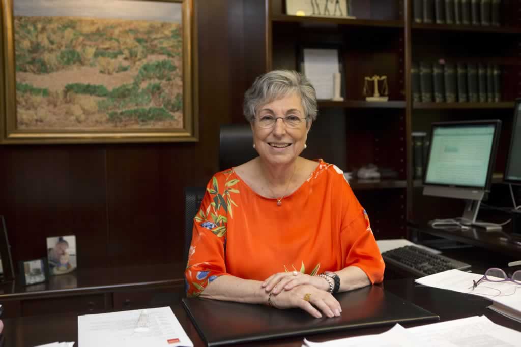 Conferencia de la vicepresidenta del Tribunal Constitucional Encarnación Roca Trías