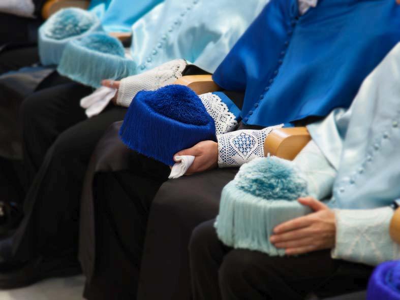 Fiesta de la Universidad-celebración del día del doctor