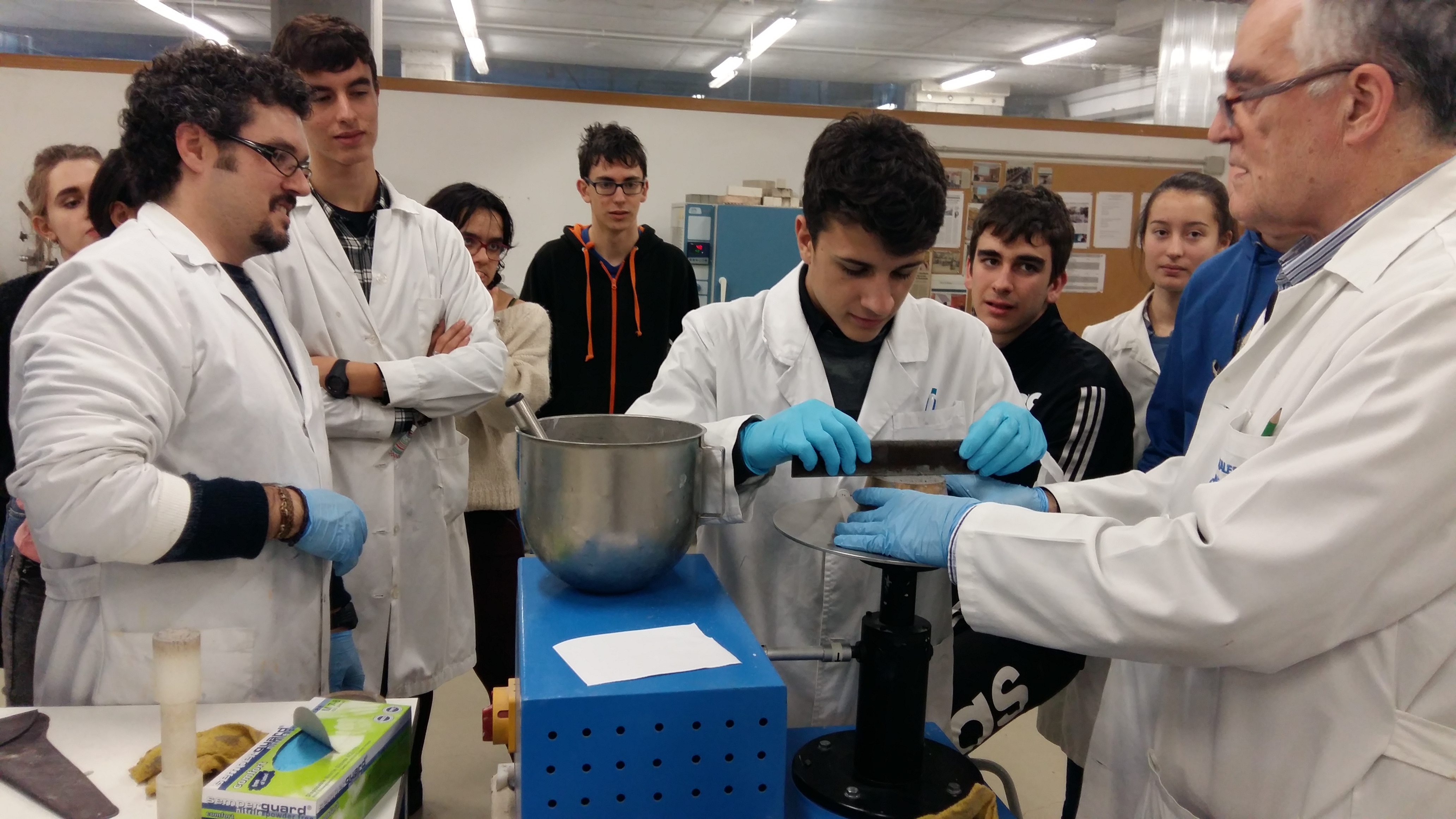 Alumnos del IES Félix Rodríguez de la Fuente en el GIIE