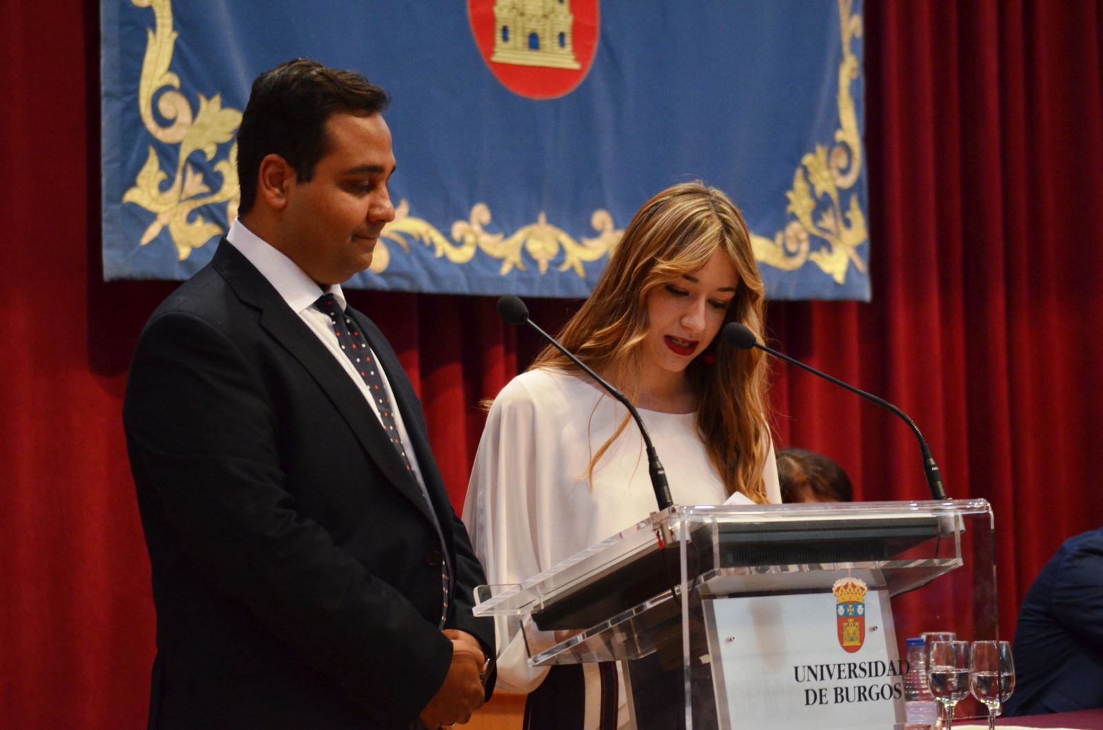 representantes de los estudiantes en el acto