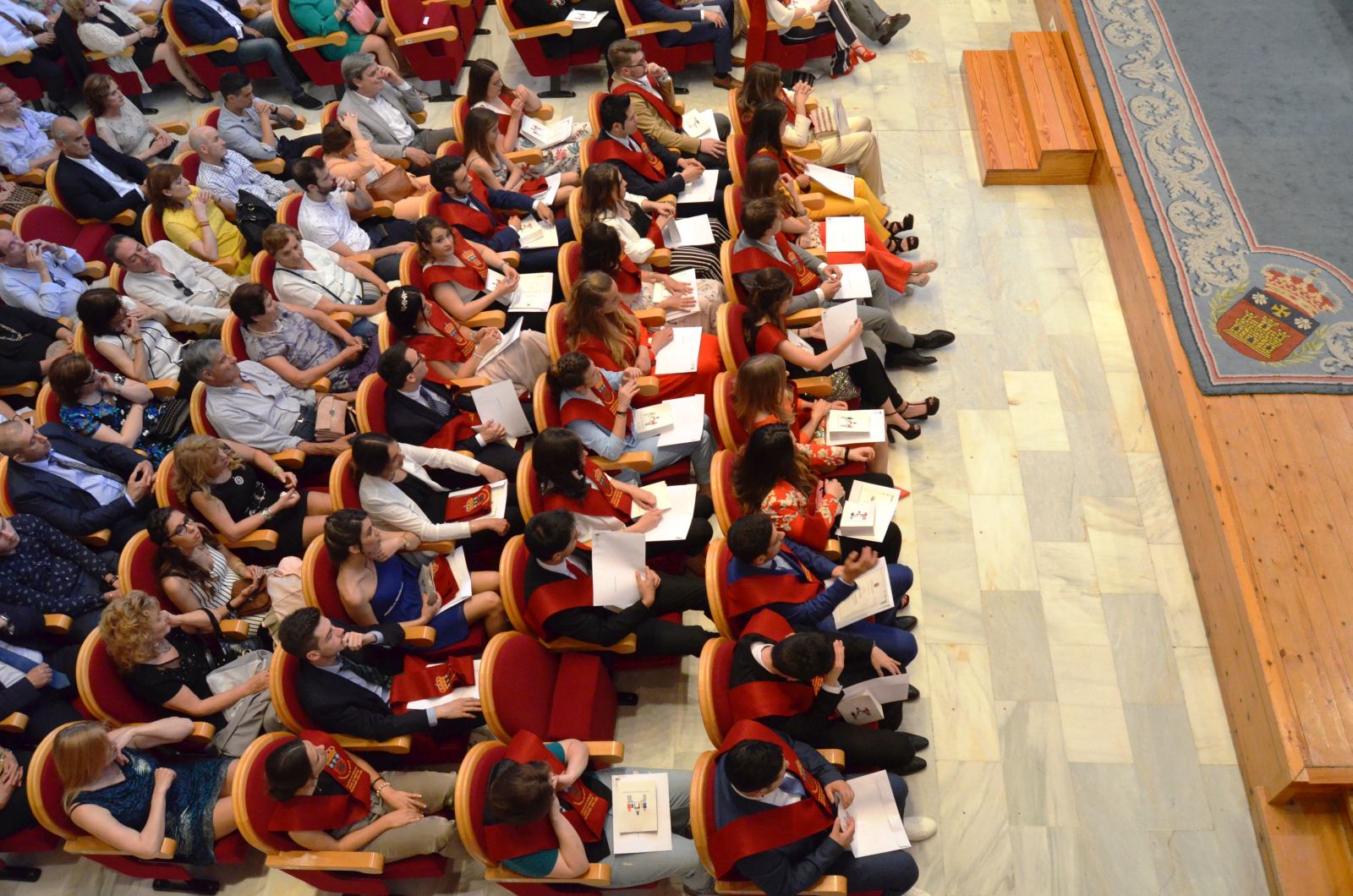 los estudiantes en la sala bis