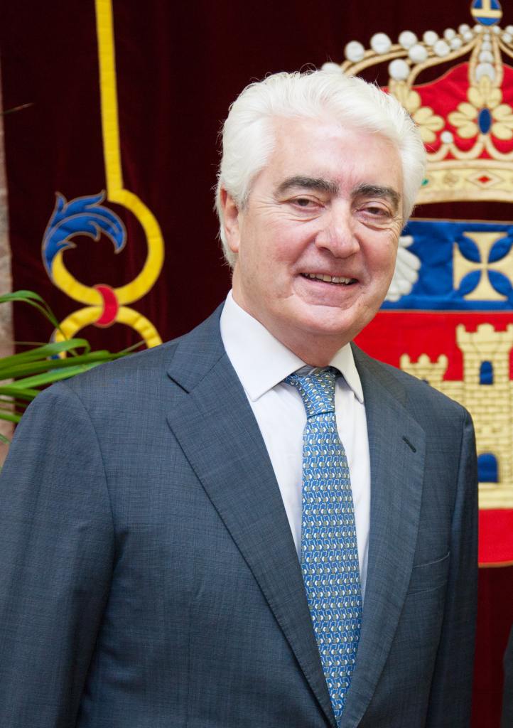 Gustavo Suárez Pertierra. Participó en la Mesa Redonda 20 años de la creación de la Universidad de Burgos.