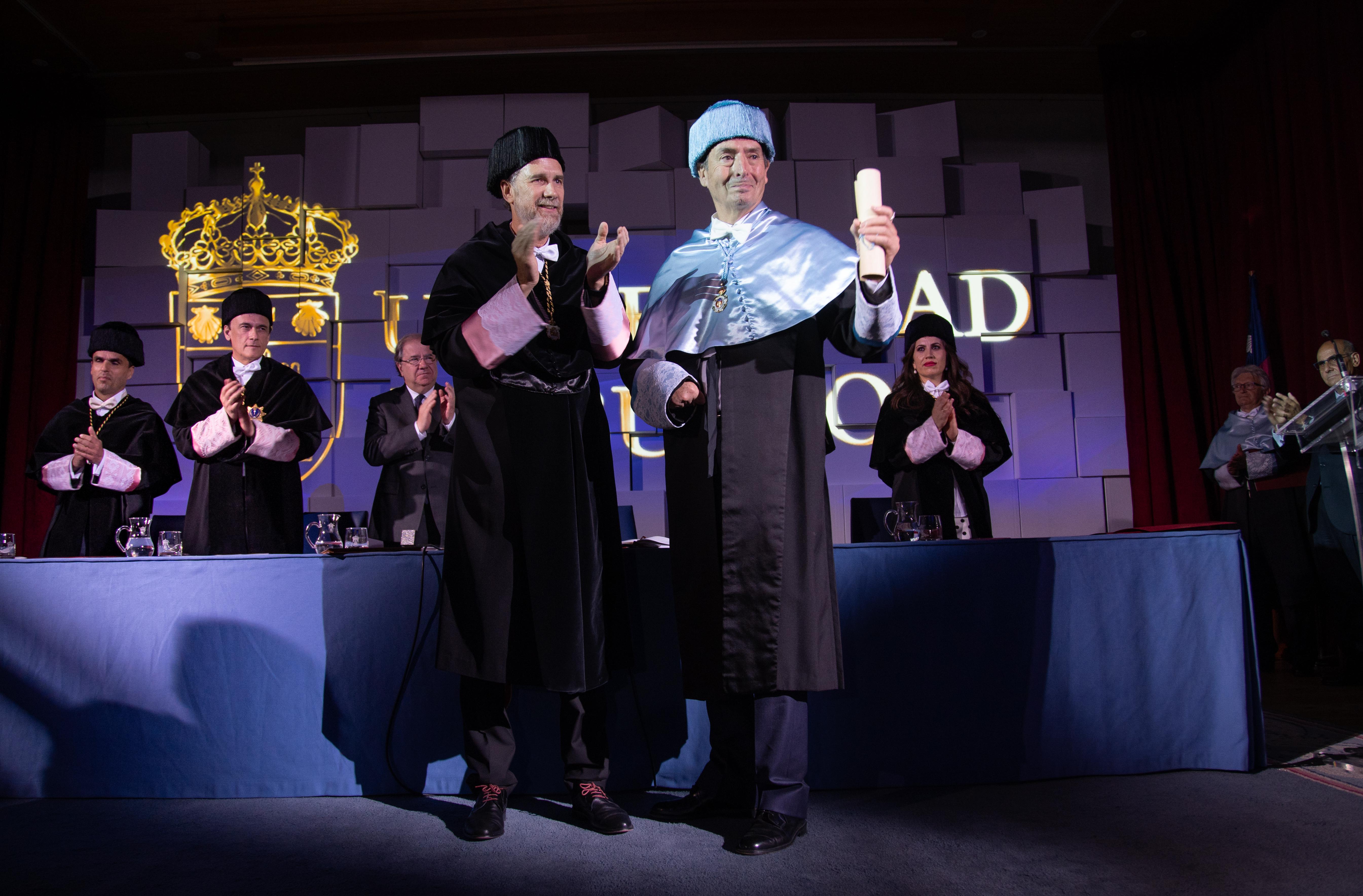 Juan José Laborda investido D.H.C. por la Universidad de Burgos en su 25 aniversario.