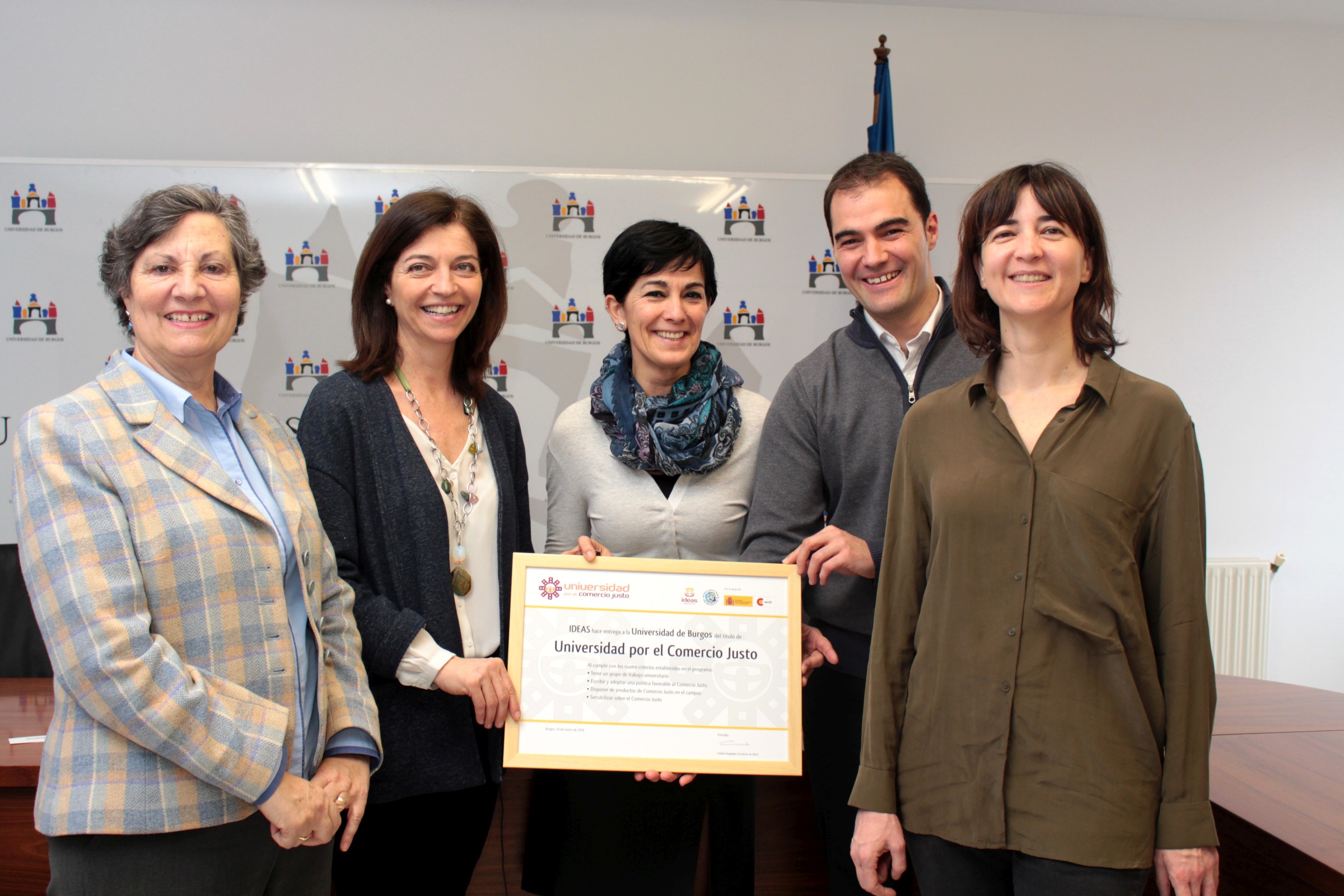 Varios miembros del grupo de trabajo de Comercio Justo