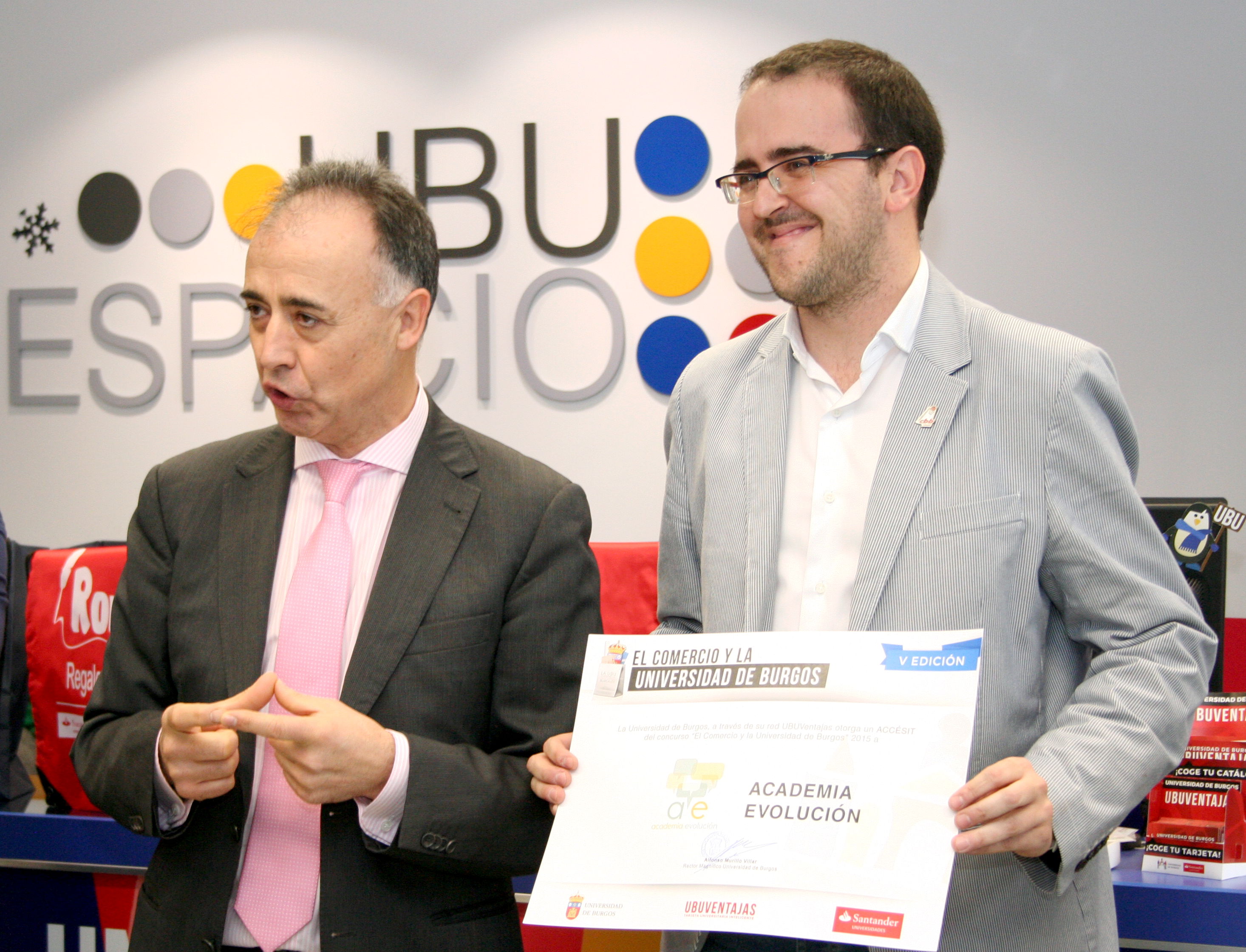 premios ubuventajas Academia Evolución