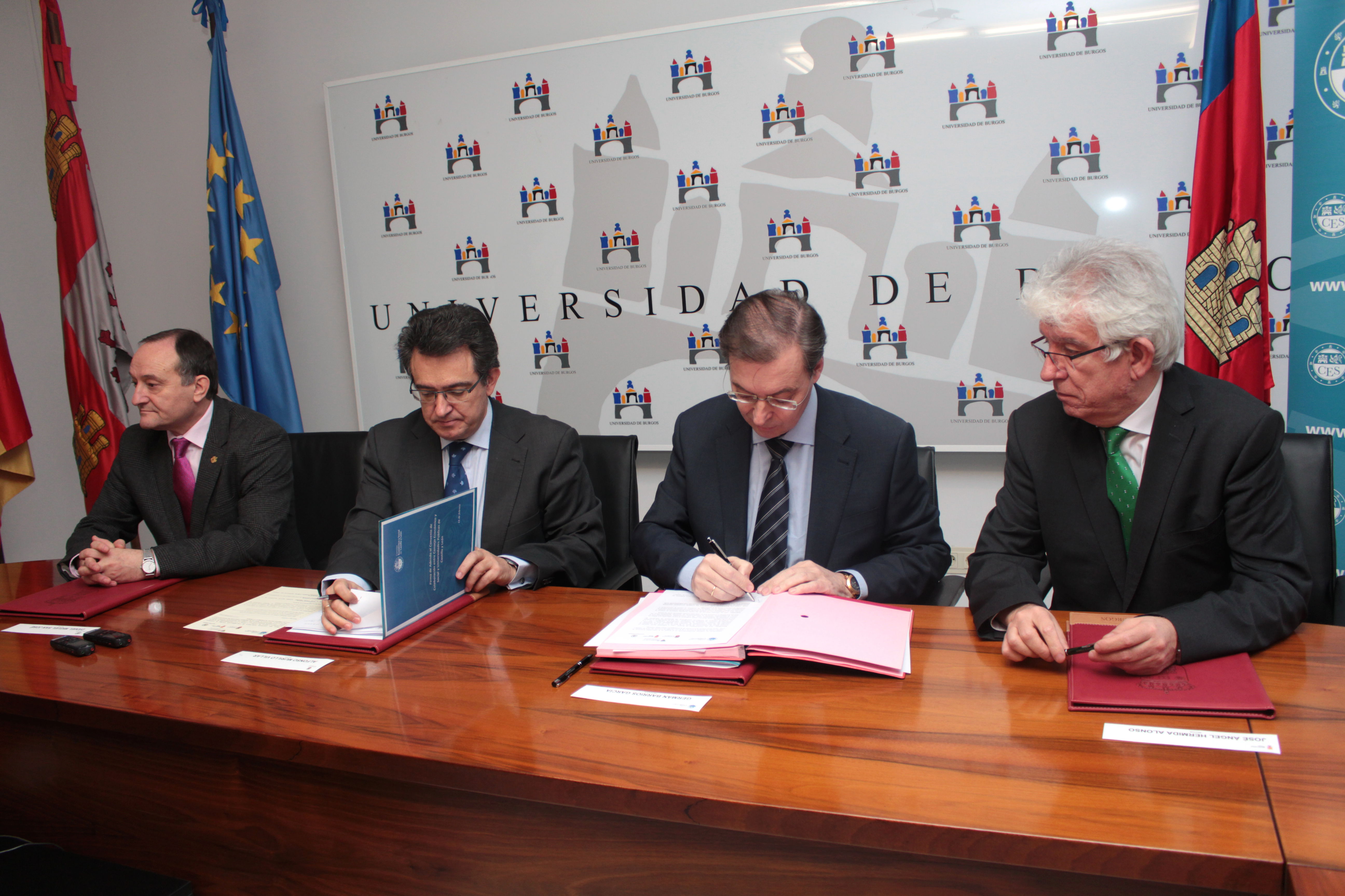 Firma convenio Premio Investigación