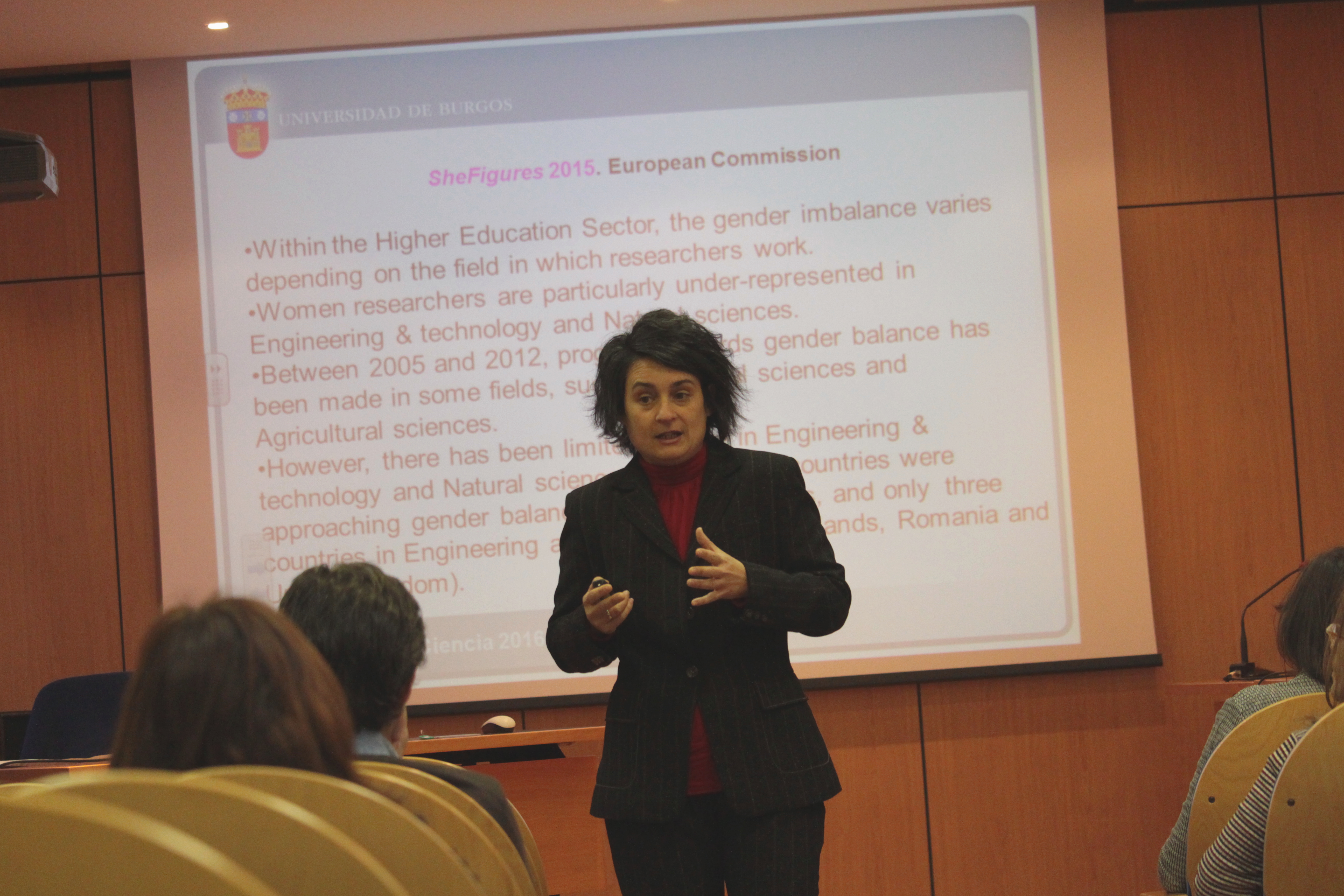 Por qué queremos más mujeres en la Ciencia