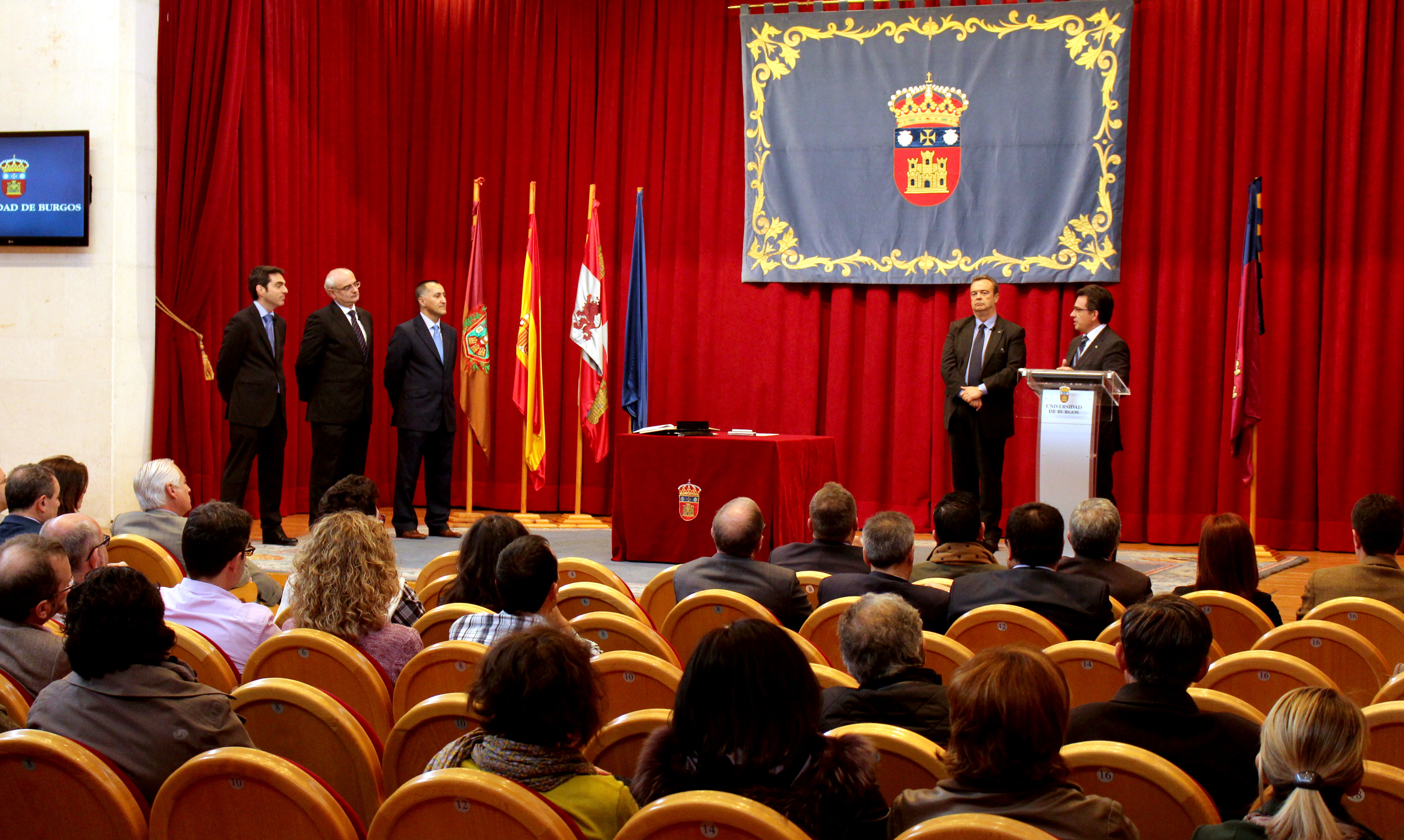 Toma de posesión de tres nuevos decanos