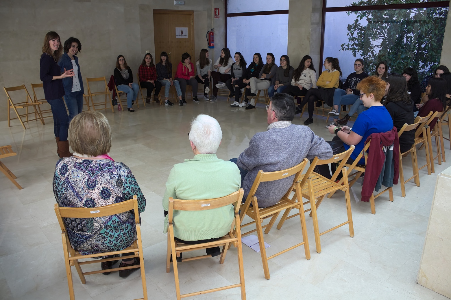 "Gimnasia neuronal" para jóvenes y mayores