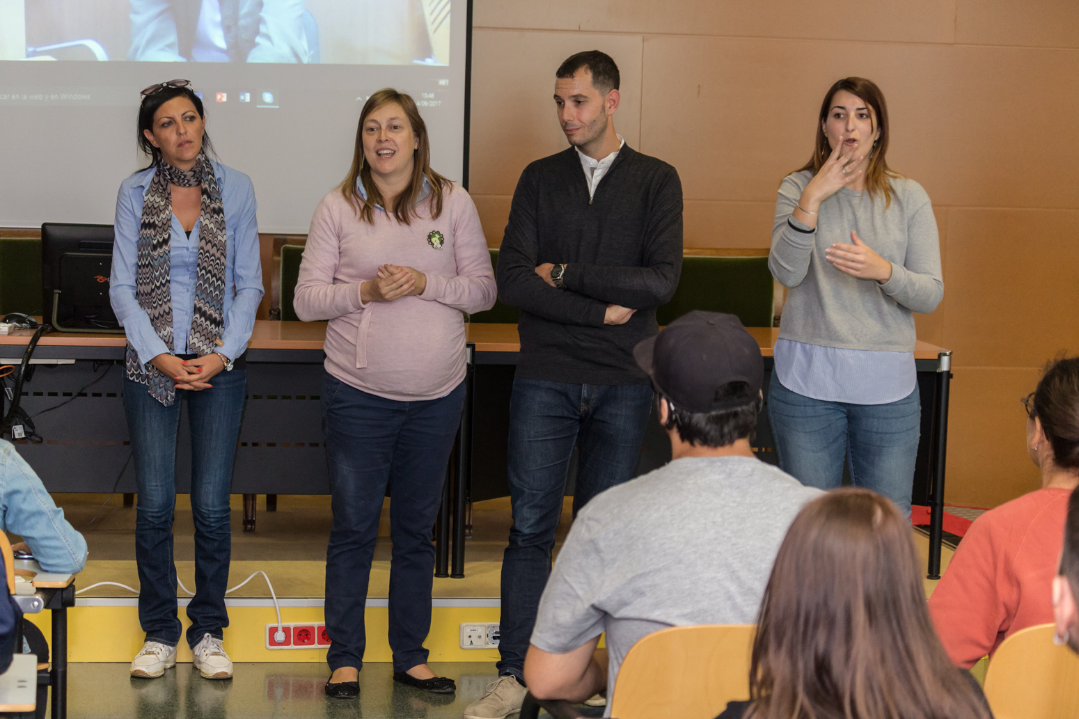 Visita estudiantes sordos sicilianos