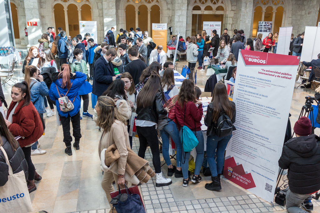 La UBU presenta su oferta académica en UNITOUR