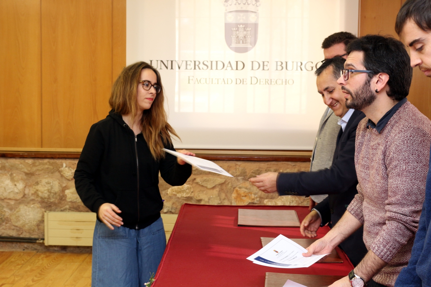 2019-02-26 entrega diplomas alumnos Bruselas