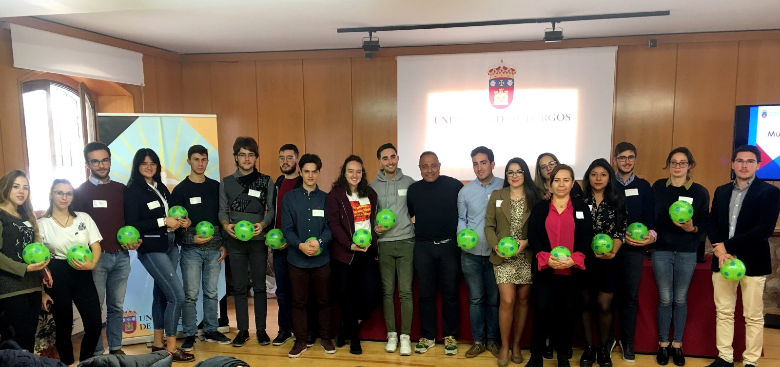 Crecimiento Personal, Comunicación y Debate 