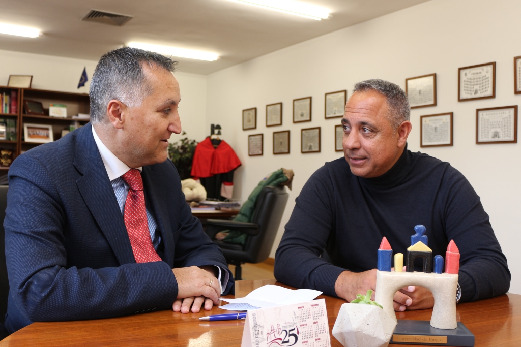 Crecimiento Personal, Comunicación y Debate 