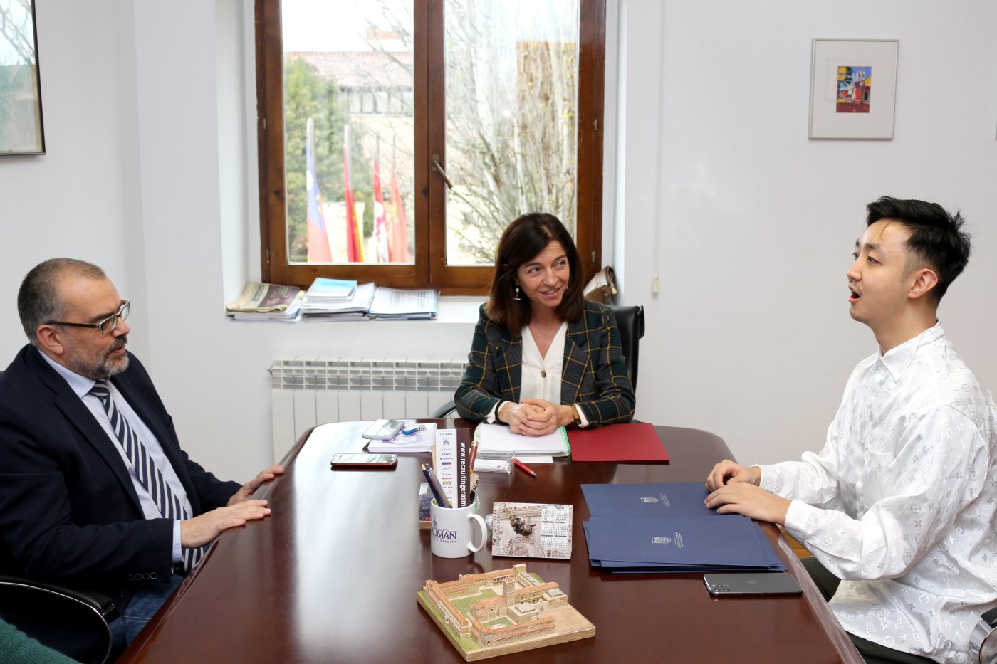 La UBU y el Chinese Institute of International Education tienden puentes