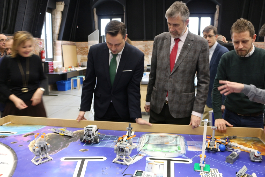 La Estación de la Ciencia y la Tecnología