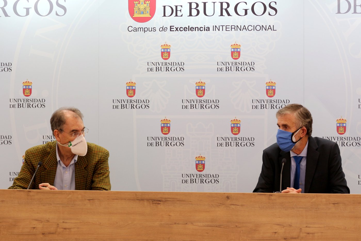 Firma del convenio de colaboración entre la Universidad de Burgos y el Club de Baloncesto Tizona 