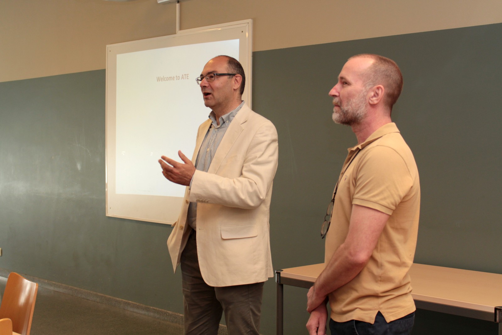British Council.José María Cámara, Vicerrectorado de Personal Docente e Investigador junto con el profesor Steve Muir 
