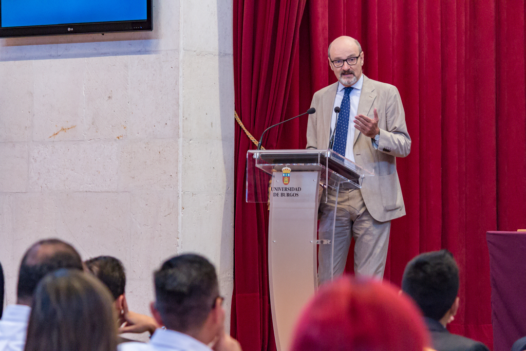 Clausura del MBA con énfasis en administración de riesgos, derecho de los negocios y marketing digital