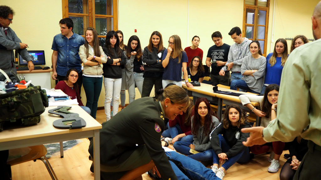 Conferencia sobre la enfermería en el Ejército