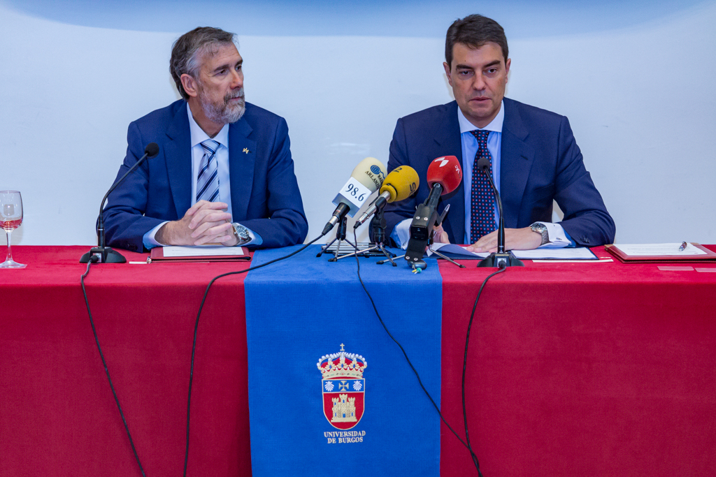 Firma Convenio Fundación Villalar - Diego Herrera Carcedo/UBU