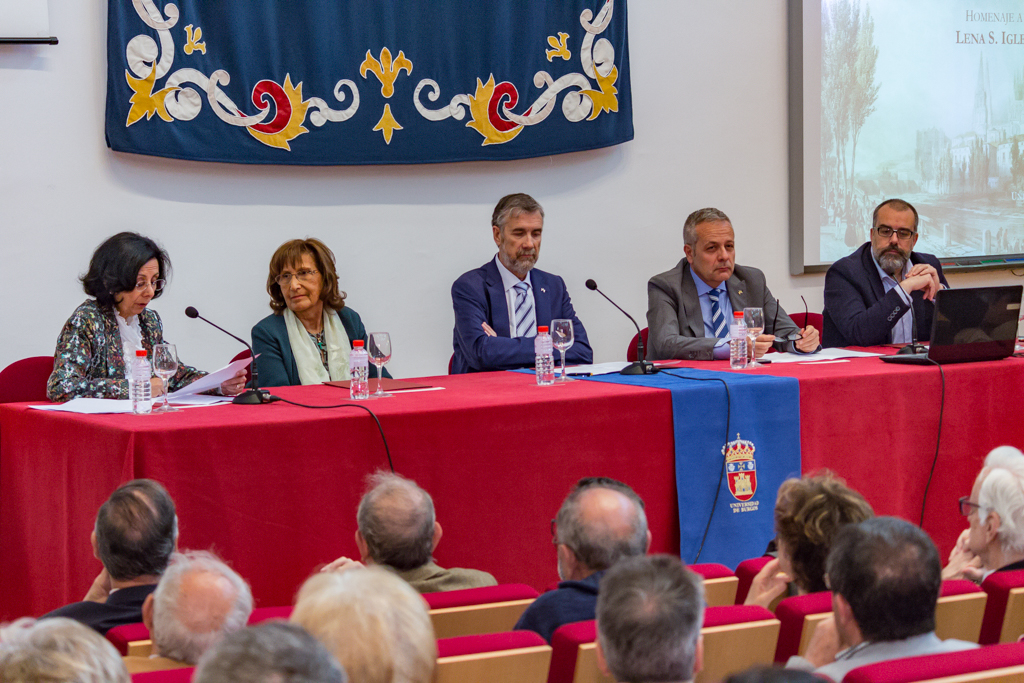 Homenaje a la profesora Lena S. Iglesias Rouco