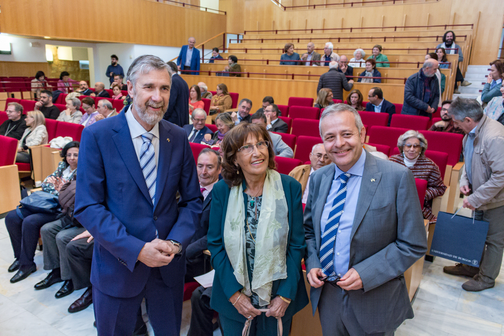 Homenaje a la profesora Lena S. Iglesias Rouco