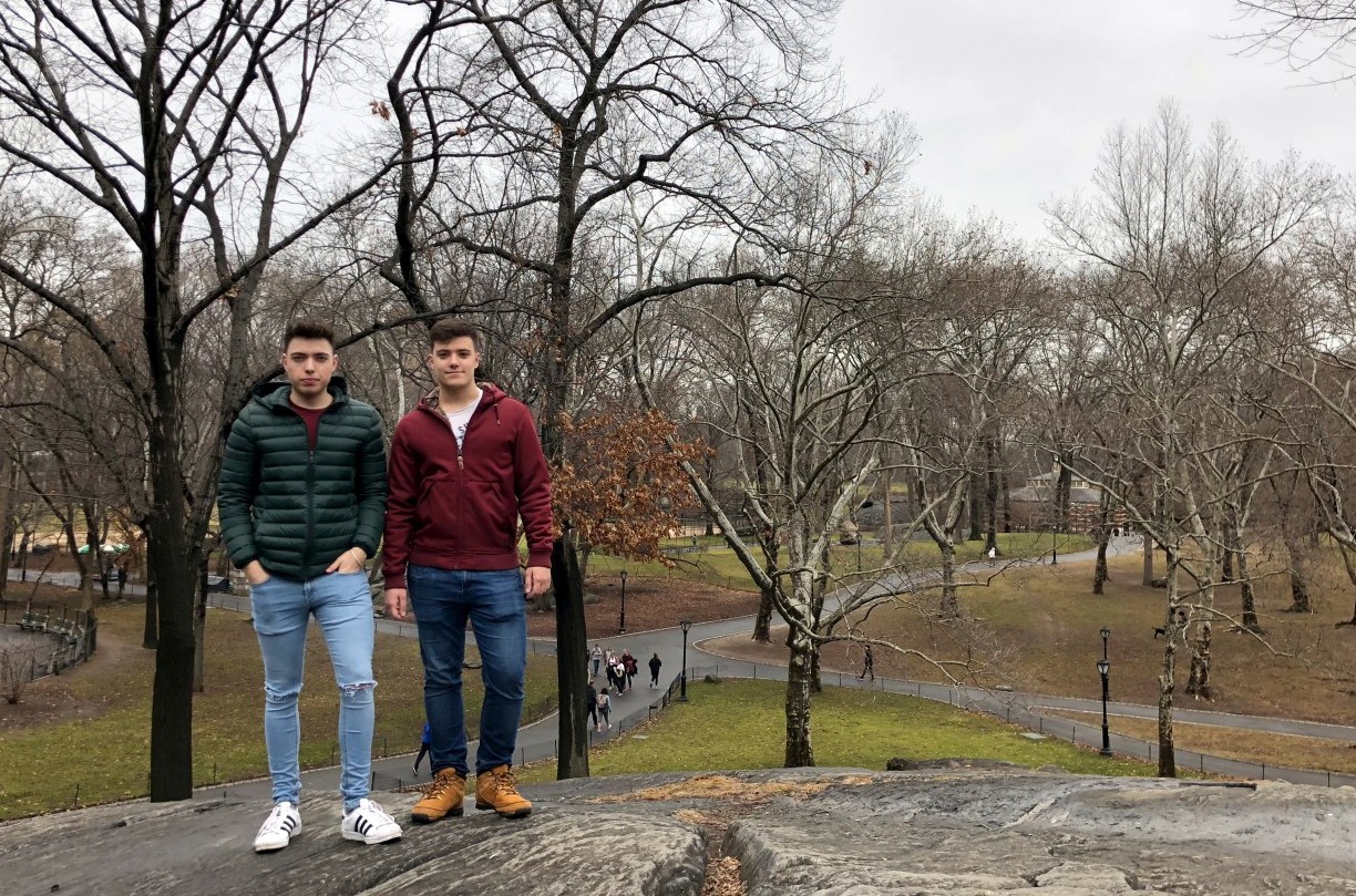 Máxima calificación para dos egresados del doble grado internacional UBU-SUT