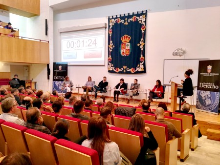 Los candidatos al Congreso debatieron en la UBU