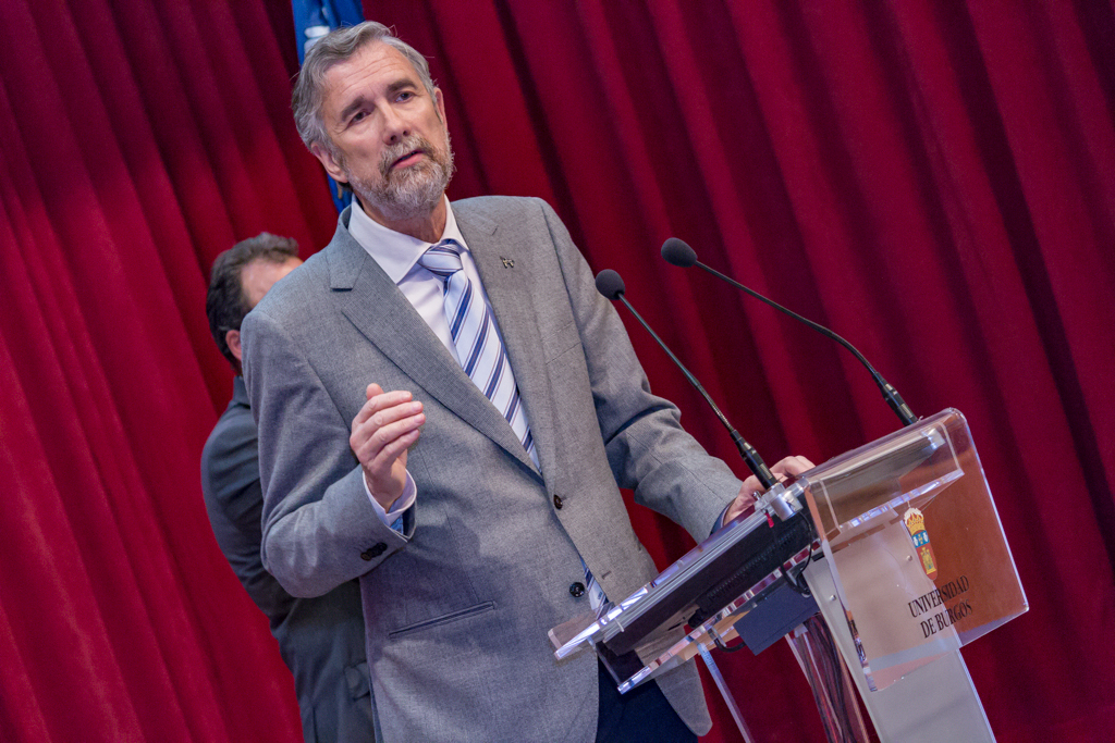 Toma posesión decanos de Educación y Humanidades y Comunicación