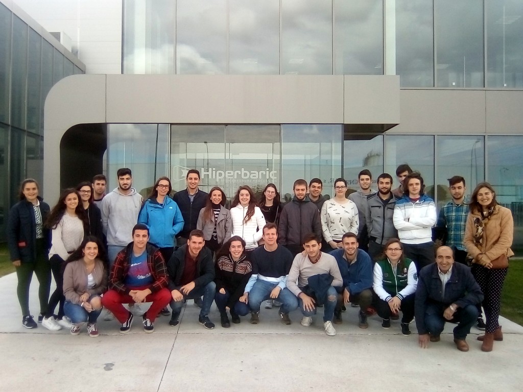 Visita a HIPERBARIC de estudiantes de la EPS