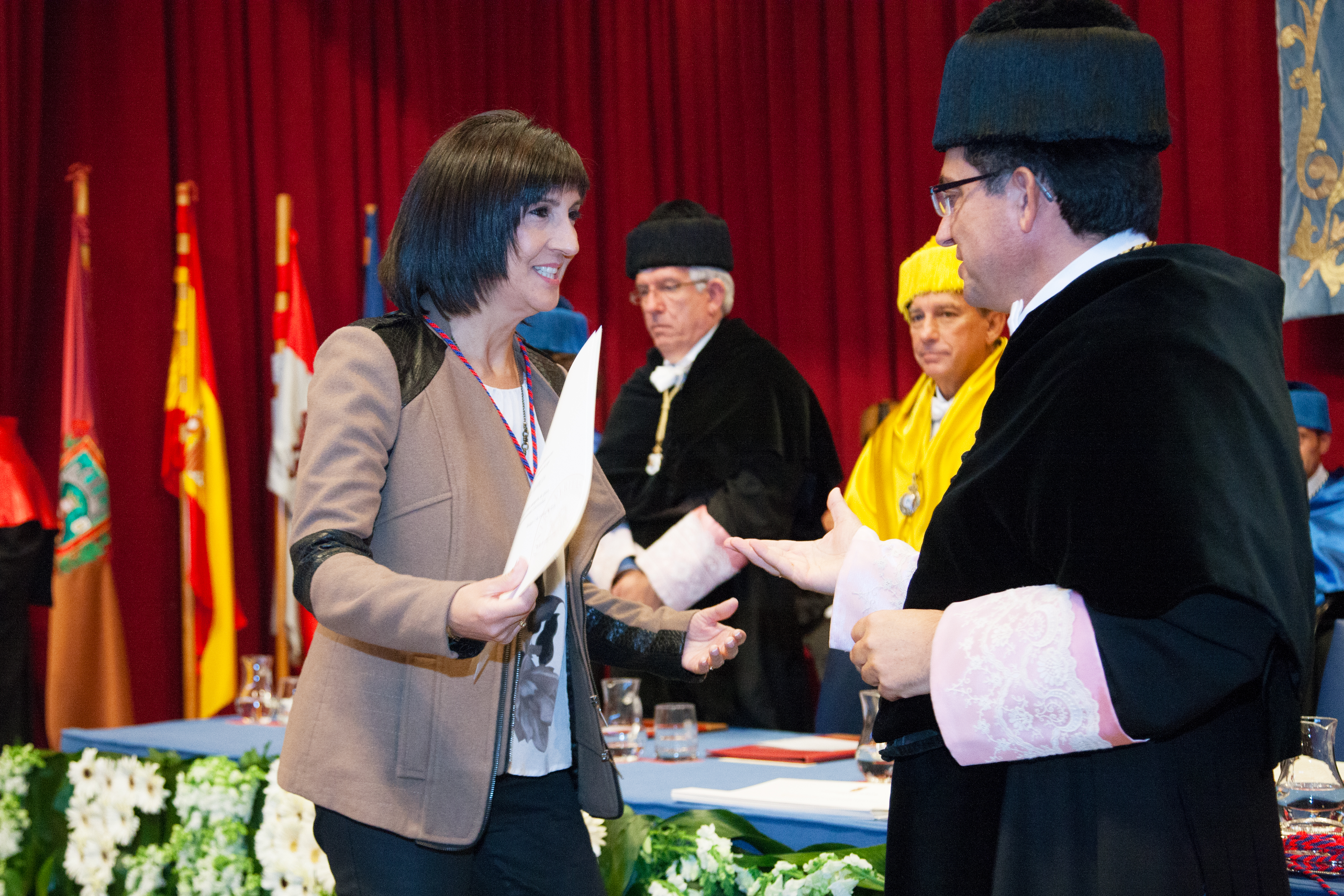 Dña. María Esther Baños García