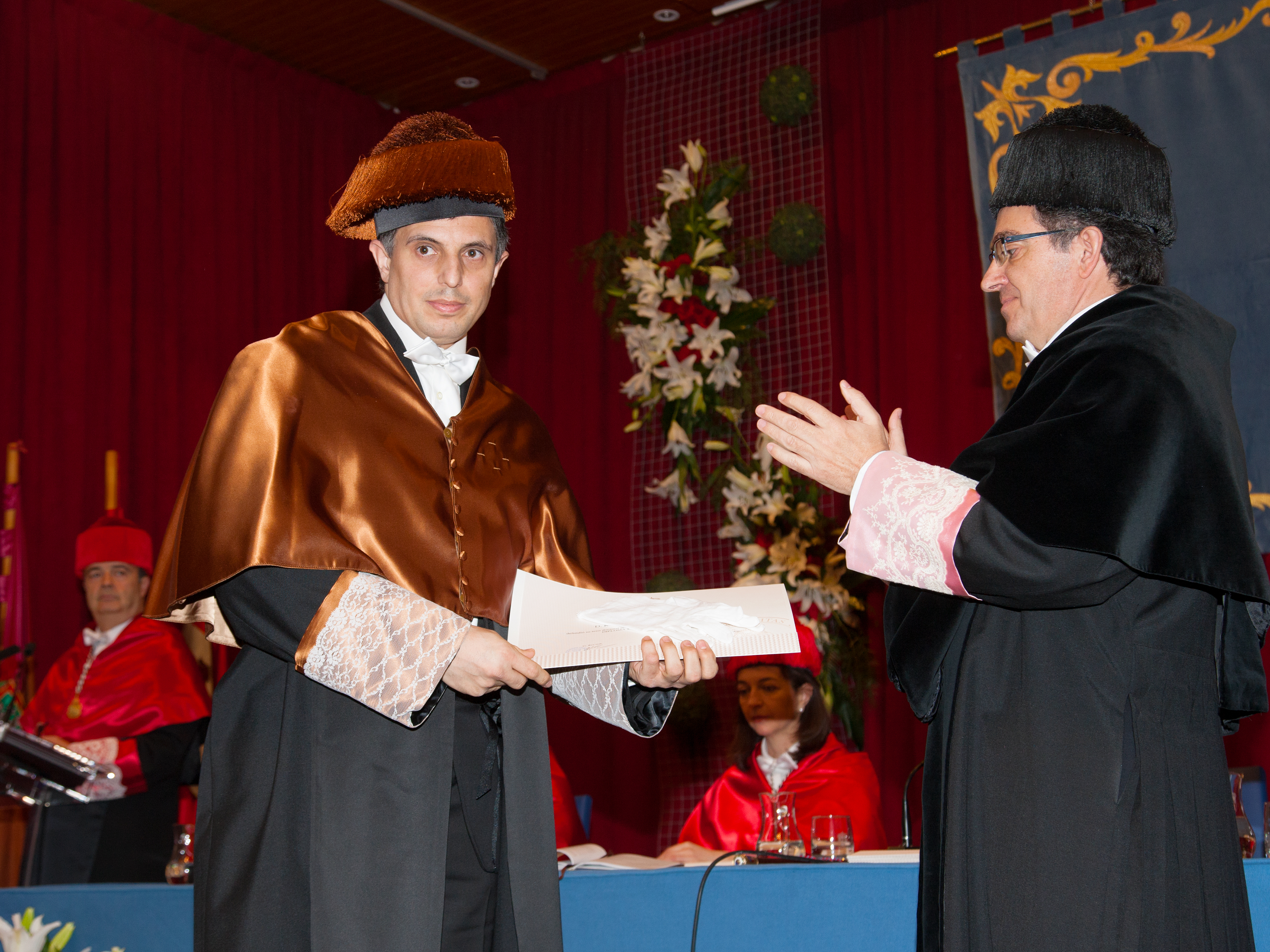 Dr. D. Roberto Alcalde Delgado