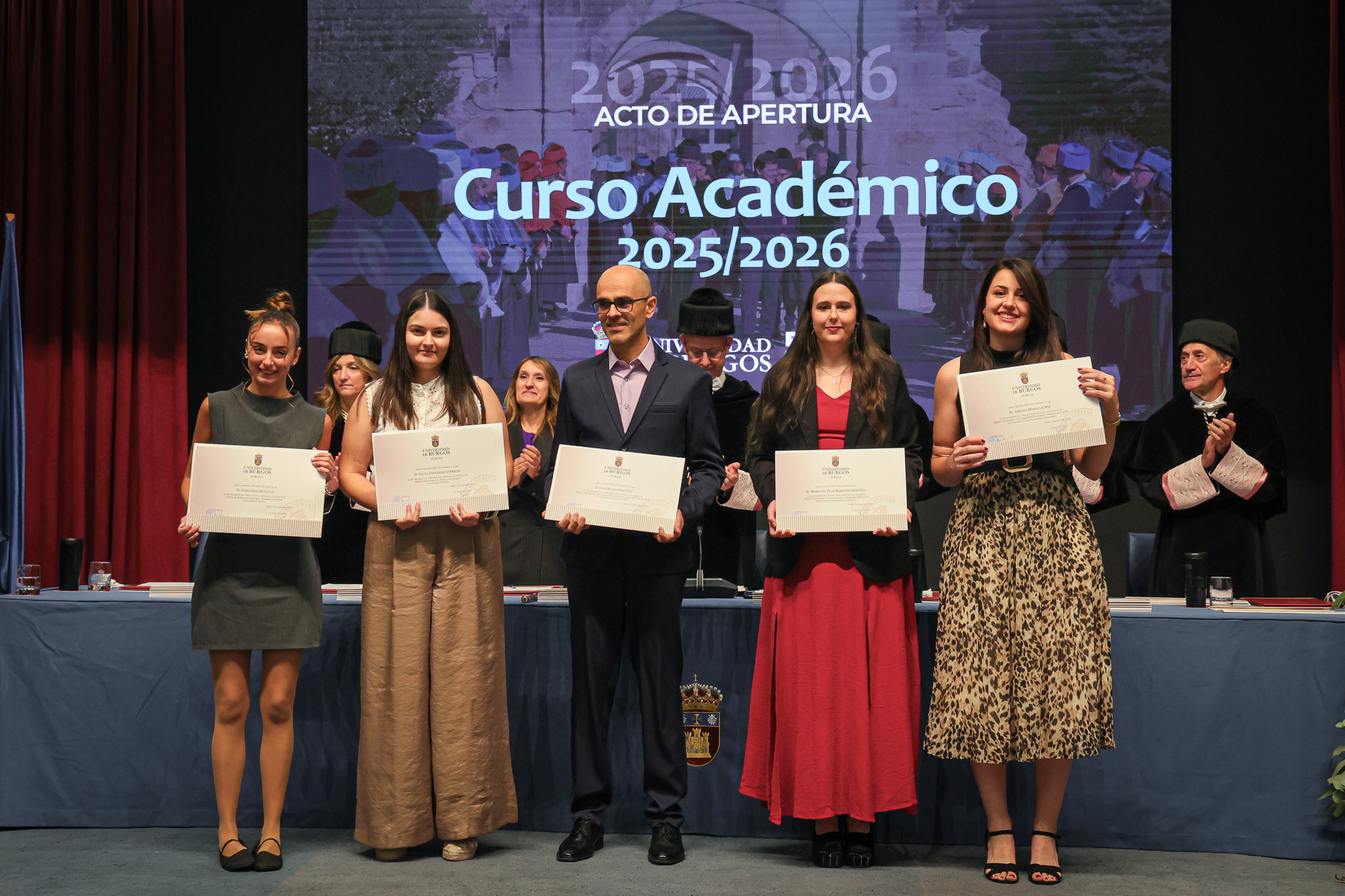 D.ª Nahia Peso de Lucas, D.ª Paula Fernández Cófreces, D. Iván Mélida Martínez, D.ª María del Pilar Bermúdez Martínez y D.ª Adriana Moraza López