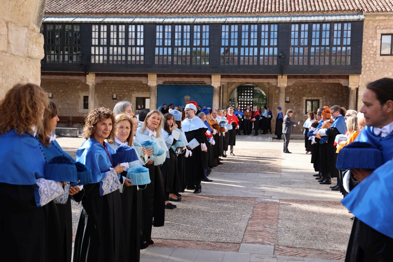 Formación Comitiva Académica