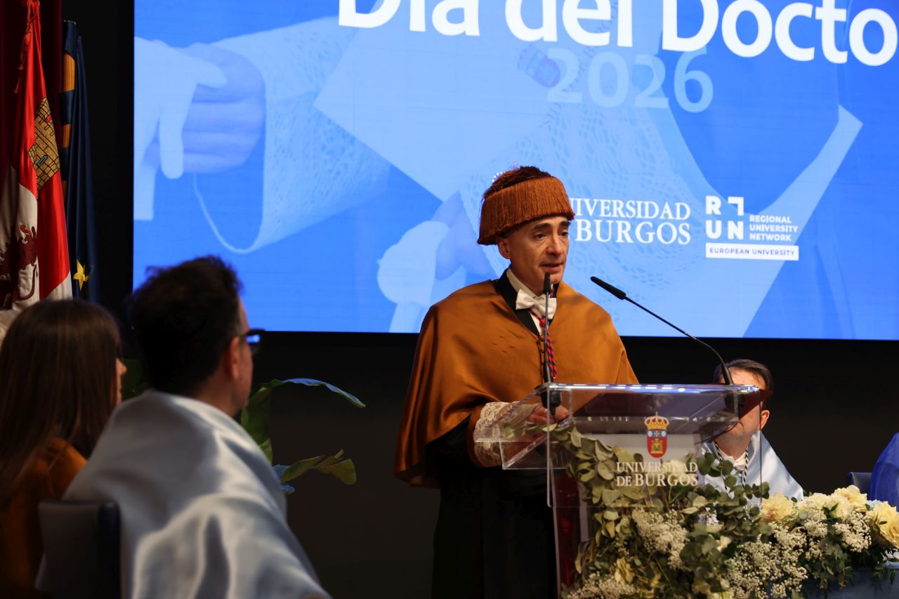 Dr. César Ignacio García Osorio, padrino de la promoción de Doctores 2025