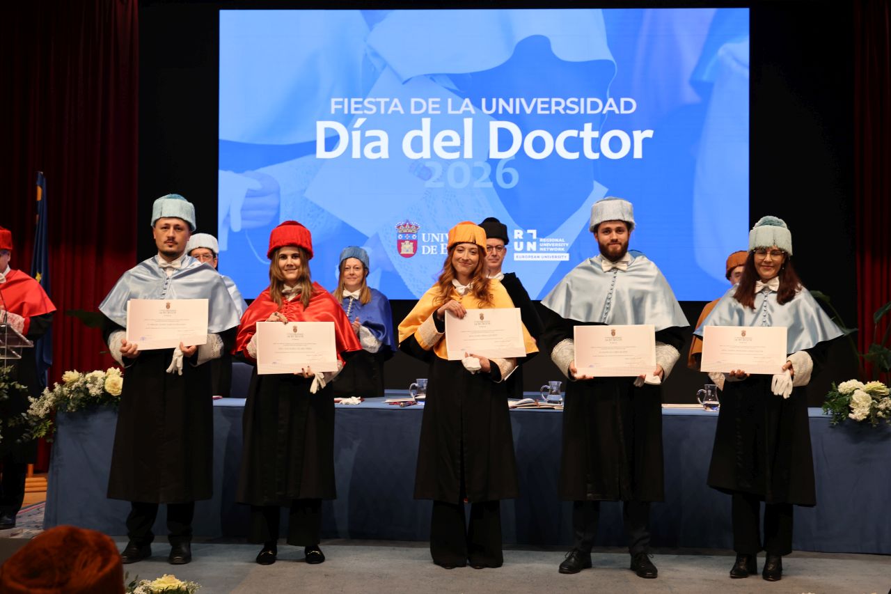 Dr. Miguel Ángel García, Dra. Ana María Vicario, Dra. Nuria Descalzo, Dr. David Álvarez y Dra. Mª Mercedes Arias