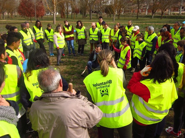 Voluntariado Basuraleza junto proyecto Libera