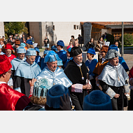 Tradicional paseillo de doctores al finalizar el solemne acto académico