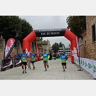 VI Carrera Popular Solidaria. Corre por la Educación. Llegada de adultos