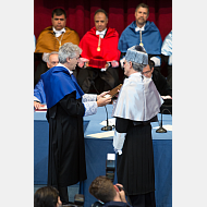 Entrega del libro de la Ciencia