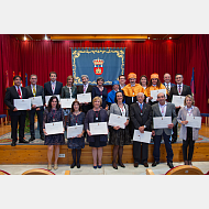 foto de familia de los galardonados con la medalla Alfonso VIII, categoría de plata