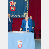 D. FERNANDO LEZCANO BARBERO Profesor Titular de Universidad, Facultad de Educación, Área de Didáctica y Organización Escolar.