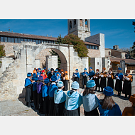 Tradicional paseíllo al finalizar el acto académico solemne