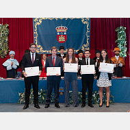 Don Álvaro Eguiluz, don Víctor Revilla, doña Laura Maestro, don Félix Laguna y doña Mª Isabel Revilla