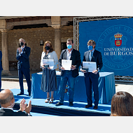 D. Carlos Santiago Junco Petrement, D. José Ramón López García y D.ª Mª Isabel Lozano Vicario