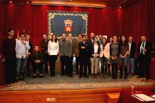 Foto de Familia de los participantes en la II Liga de Debate Universidad de Burgos