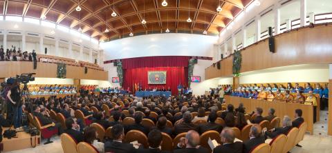 Aula Magna en la investidura del los Excmos. Sres. Arsuaga, Bermudez y Carbonell